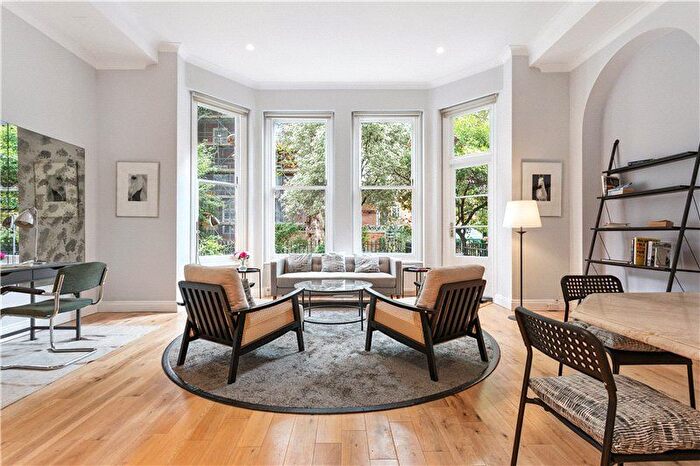 1 Bedroom Flat For Sale In Courtfield Road, London, SW7