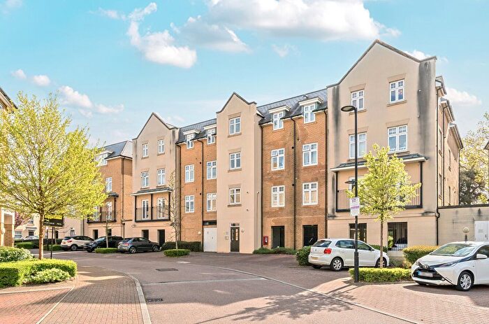 2 Bedroom Flat For Sale In Mackintosh Street, Bromley, Kent, BR2
