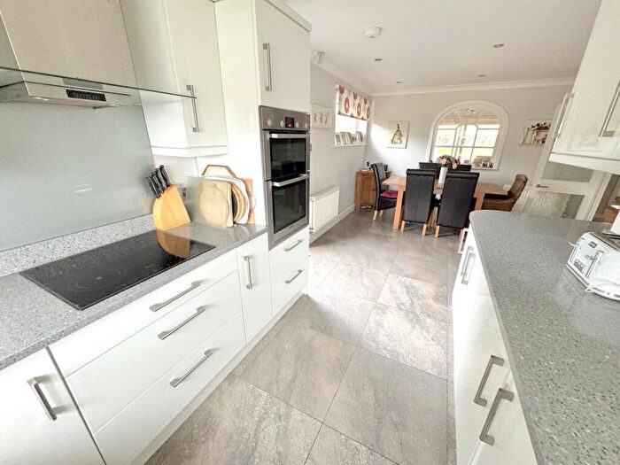 2 Bedroom Bungalow For Sale In Broadwater Avenue, Lilliput, Poole, BH14