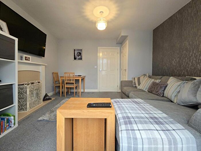 2 Bedroom Terraced House For Sale In Buckland Close, Bideford, EX39