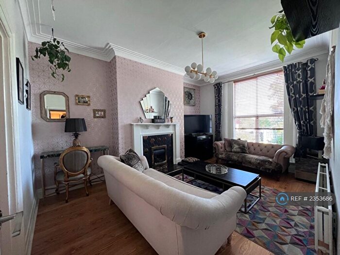 2 Bedroom Flat To Rent In Chapel Allerton, LS7