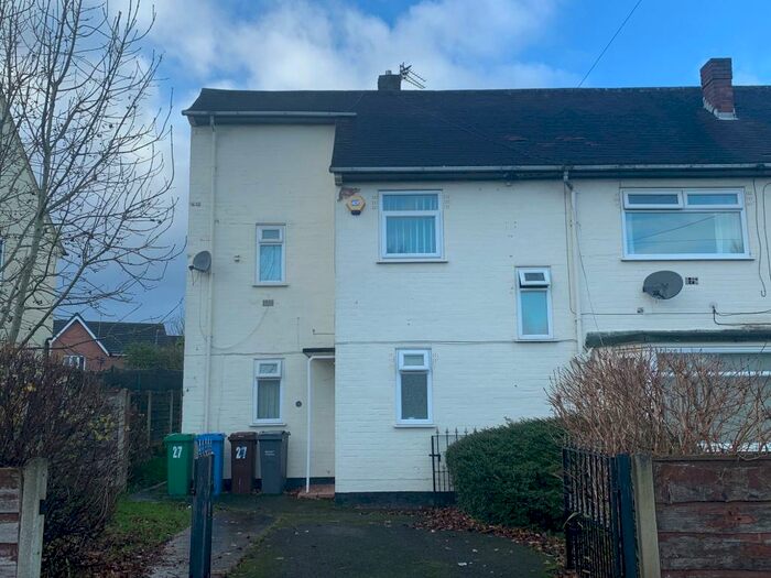 4 Bedroom End Of Terrace House To Rent In Hucclecote Avenue, Manchester, M22