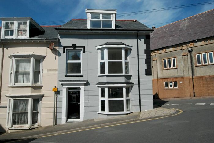 3 Bedroom End Of Terrace House To Rent In Custom House Street, Aberystwyth, SY23