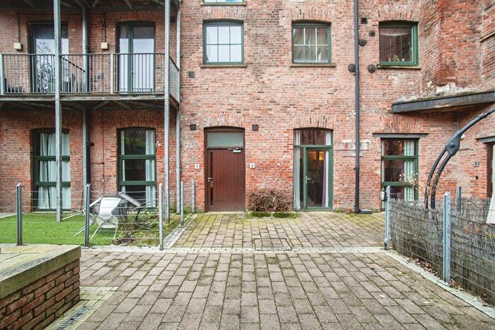 3 Bedroom Flat For Sale In Apartment, Macintosh Mills, Manchester, M1