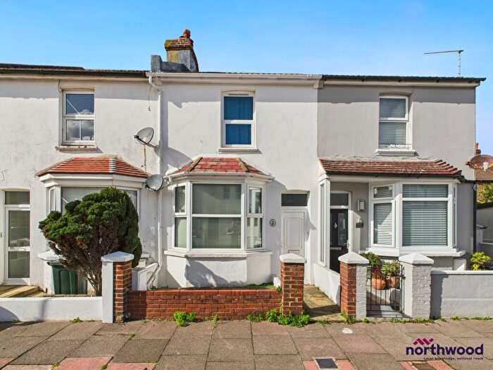 2 Bedroom Terraced House For Sale In Sidley Road, Redoubt, Eastbourne, BN22
