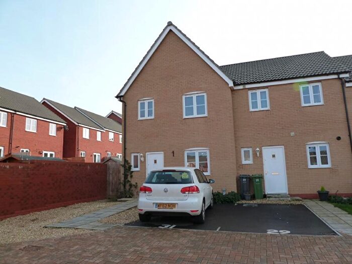 3 Bedroom Semi-Detached House To Rent In The Rydons, EX2