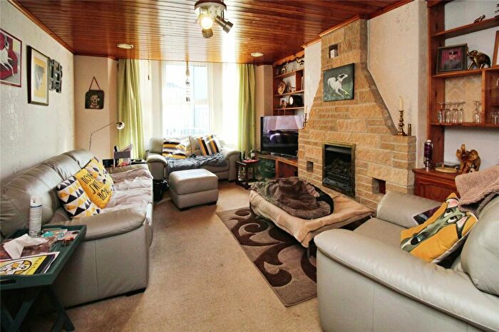 3 Bedroom Terraced House For Sale In Holdsworth Street, Plymouth, Devon, PL4