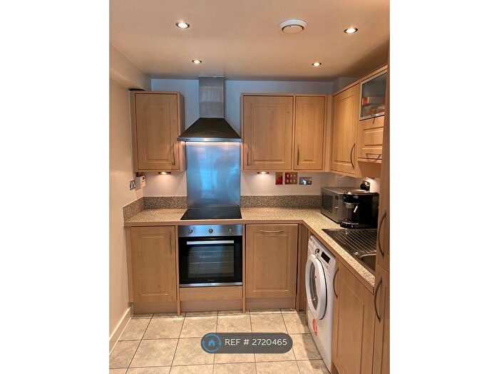 1 Bedroom Flat To Rent In Kingfisher Meadow, Maidstone, ME16