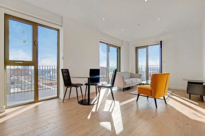 1 Bedroom Flat To Rent In Atlantis Avenue, London, E16