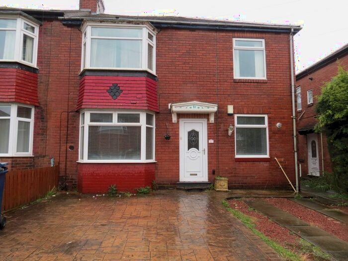 2 Bedroom Flat To Rent In Angerton Gardens, Fenham, NE5