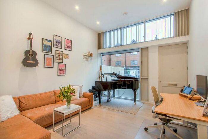 2 Bedroom Apartment To Rent In London Road, St Albans, AL1