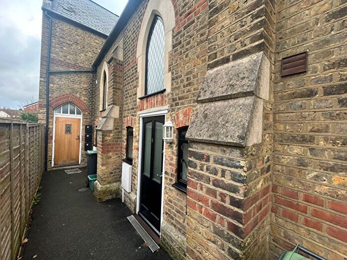 1 Bedroom Flat To Rent In High Street, Snodland, ME6