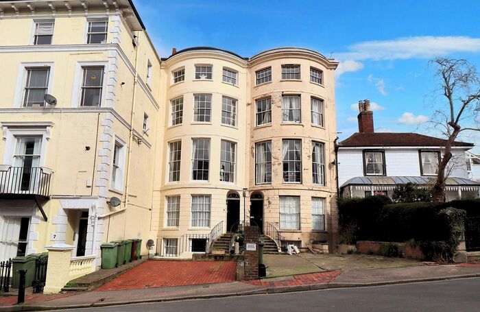 2 Bedroom Flat To Rent In Mount Sion, Tunbridge Wells, TN1