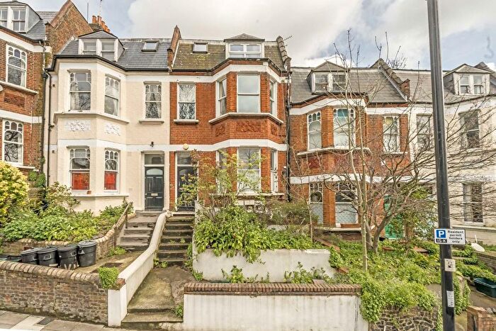 1 Bedroom Flat To Rent In Highgate Hill, Highgate, N19