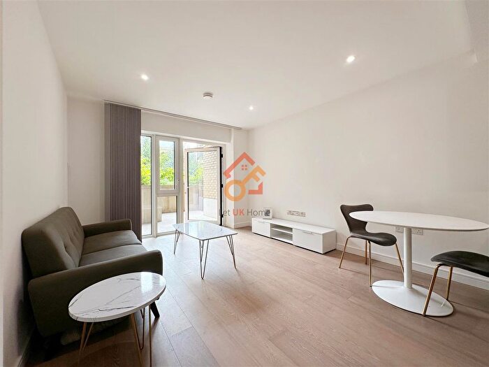 1 Bedroom Flat To Rent In Holland House, Parr's Way, London, W6