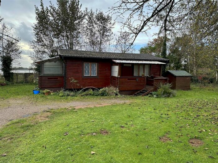 2 Bedroom Chalet To Rent In Redmarley Road, Newent, GL18