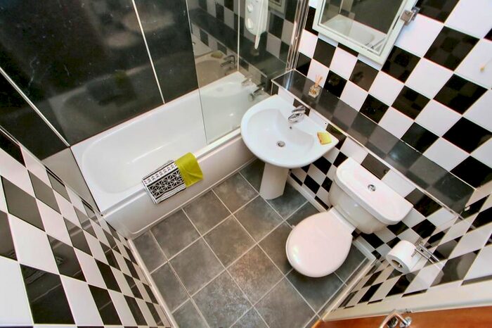 1 Bedroom Flat To Rent In Headland Court, Aberdeen, AB10