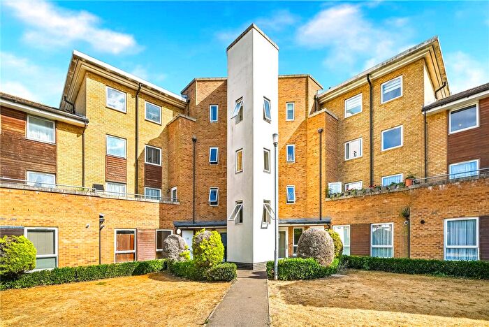2 Bedroom Flat To Rent In Connington Crescent, London, E4