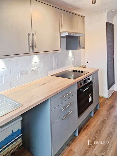 1 Bedroom Flat To Rent In Plover Close, PO22