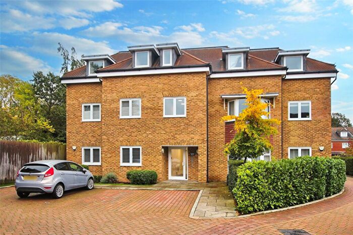 1 Bedroom Flat For Sale In Onslow Place, Bisley, Woking, Surrey, GU24