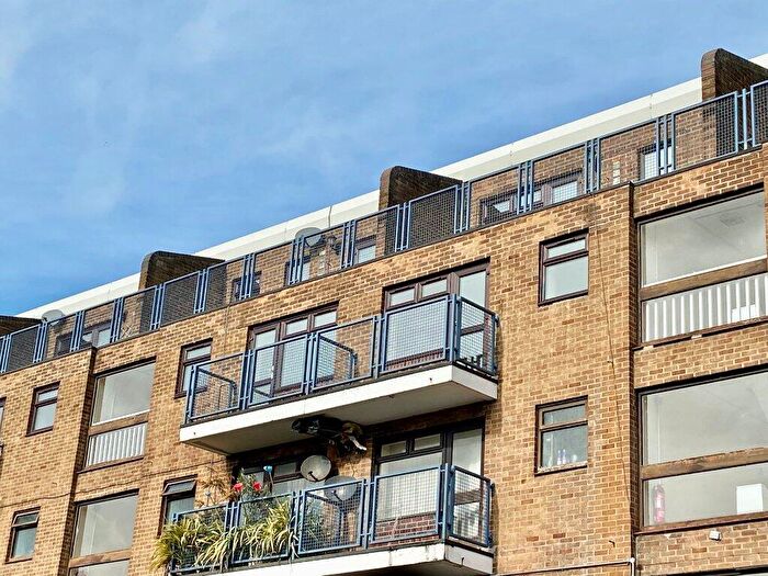 2 Bedroom Property To Rent In Allestree, Derby, DE22