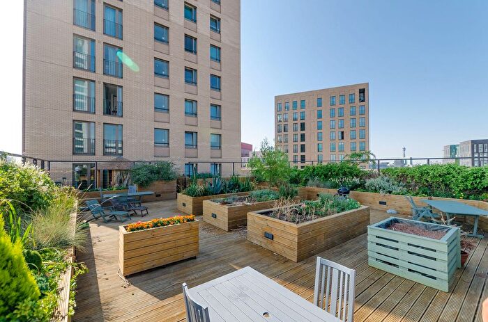 1 Bedroom Flat To Rent In York Way, King's Cross, London, N1C