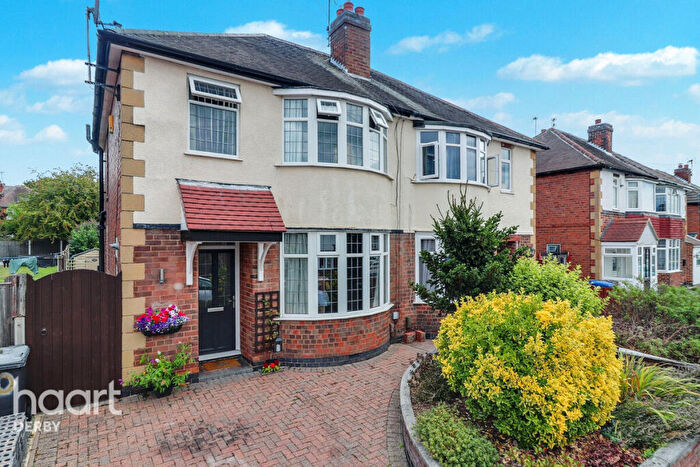 3 Bedroom Semi-Detached House For Sale In Melton Avenue, Littleover, DE23