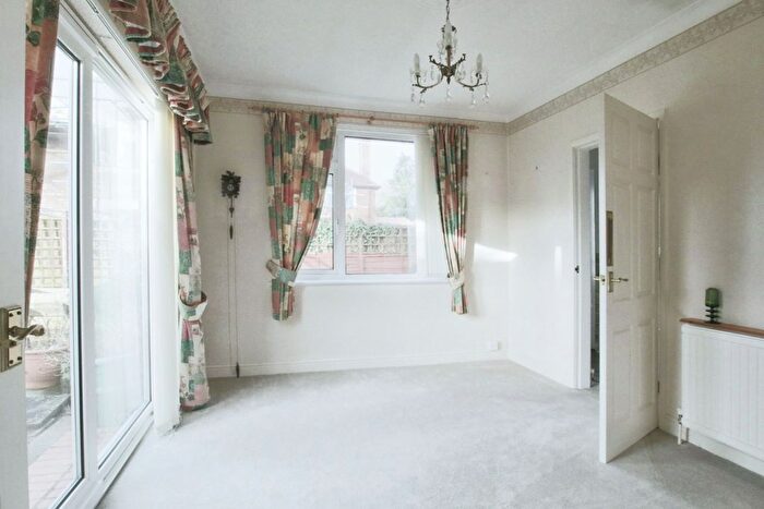4 Bedroom Detached Bungalow For Sale In Winston Drive, Cottingham, East Riding Of Yorkshire, HU16