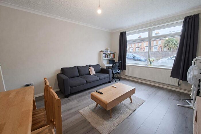 2 Bedroom Apartment To Rent In Maybank Road, London, E18