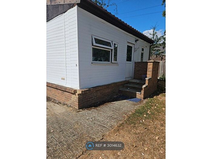 1 Bedroom Park Home To Rent In Highfield Court, Cambridge, CB23