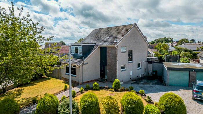 4 Bedroom Detached House For Sale In Caesar Avenue, Carnoustie, DD7