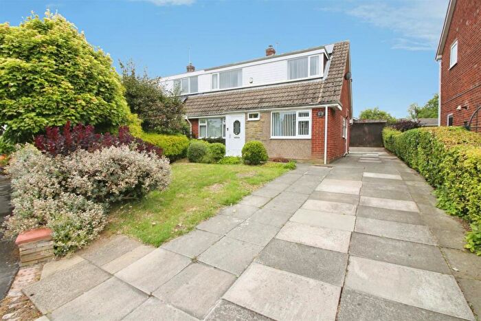 3 Bedroom Semi-Detached House For Sale In Ashbourne Crescent, Garforth, Leeds, LS25