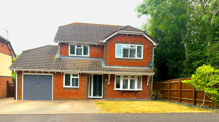 4 Bedroom Detached House To Rent In Landers Reach, Poole, BH16