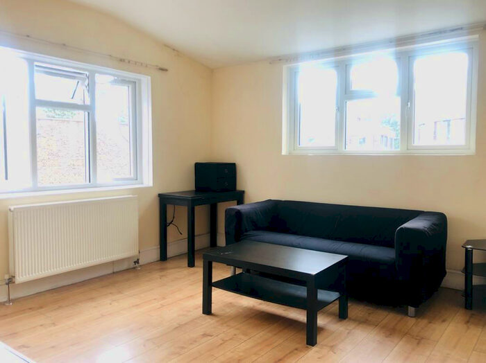 1 Bedroom Flat To Rent In Mare Street, Hackney -, E8