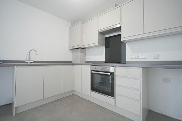 1 Bedroom Flat To Rent In Wharf Street, Sowerby Bridge, HX6
