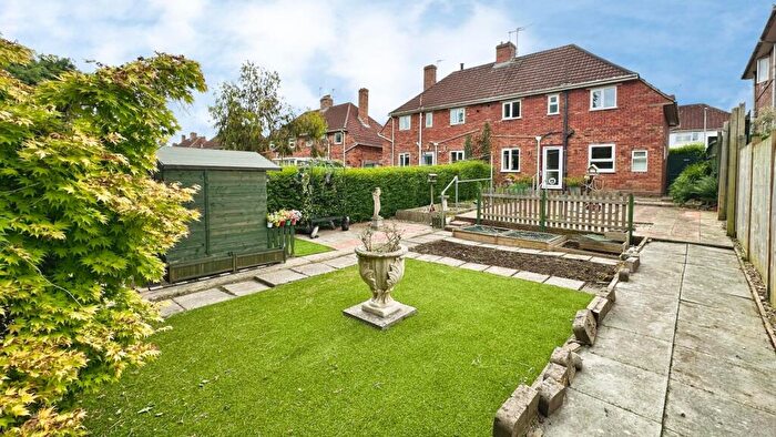 3 Bedroom House For Sale In Beechen Drive, Bristol, BS16