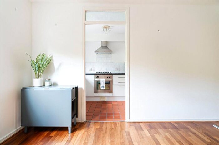 1 Bedroom Flat To Rent In Heriot Hill Terrace, Edinburgh, EH7