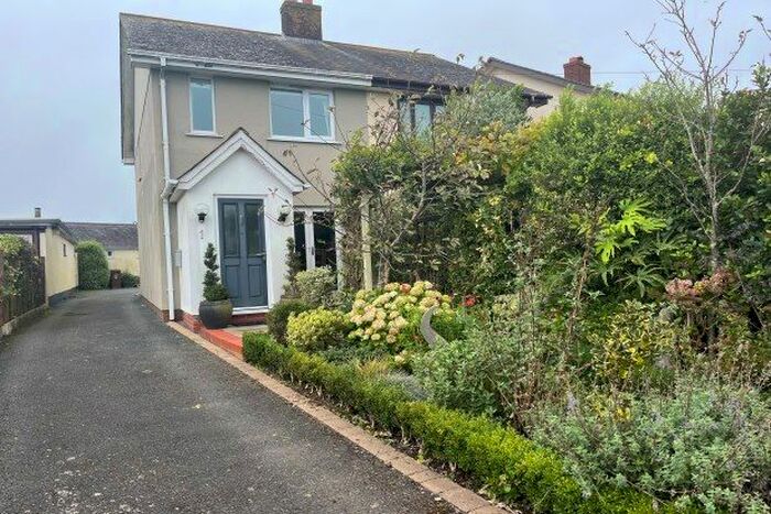 2 Bedroom Property To Rent In Start Bay Heights, Dartmouth, TQ6