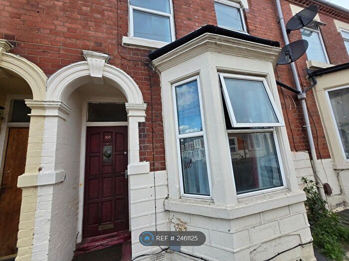 4 Bedroom Terraced House To Rent In Whitworth Road, Northampton, NN1