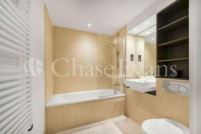 1 Bedroom Flat To Rent In Westferry Road, Isle Of Dogs, London, E14
