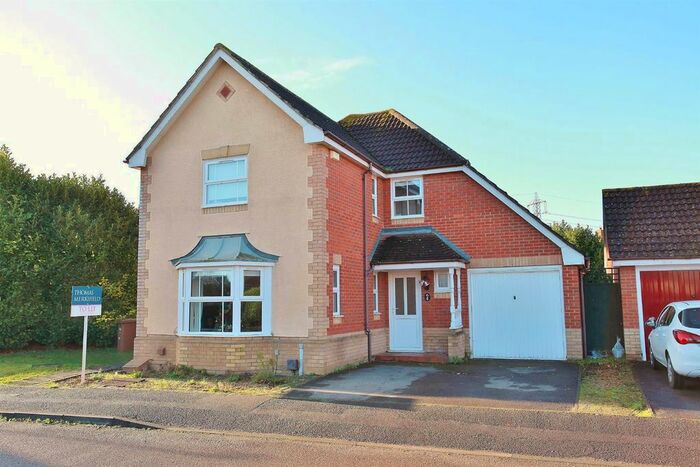 4 Bedroom Detached House To Rent In Monks Lode, Didcot, OX11