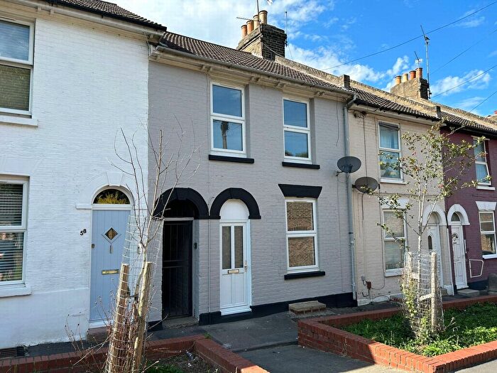 3 Bedroom Terraced House To Rent In Dale Street, Chatham, ME4