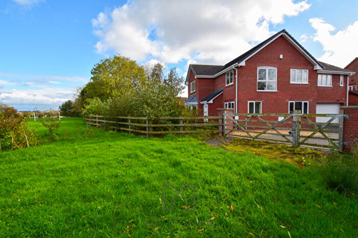 5 Bedroom Detached House For Sale In Dover Close, Warton, Preston, PR4