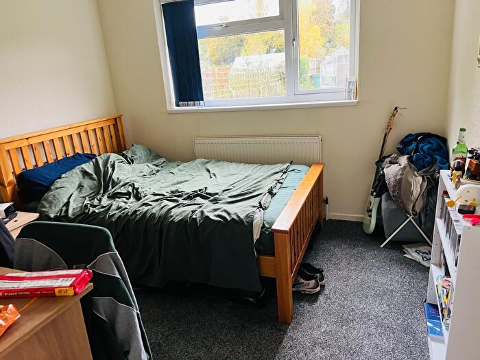 5 Bedroom Semi-Detached House To Rent In Bedroom Student House (Arnesby Road) - Lenton, NG7