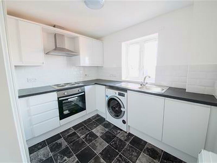 2 Bedroom Flat To Rent In Jesmond Place, West Jesmond, NE2