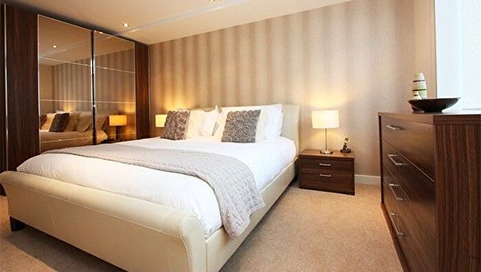 2 Bedroom Flat To Rent In Edbury Street, London, SW1W