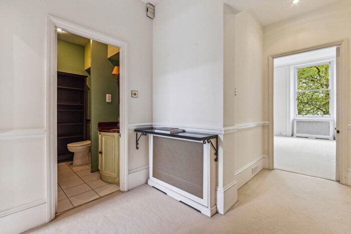 2 Bedroom Flat For Sale In Ennismore Gardens, Knightsbridge, London, SW7