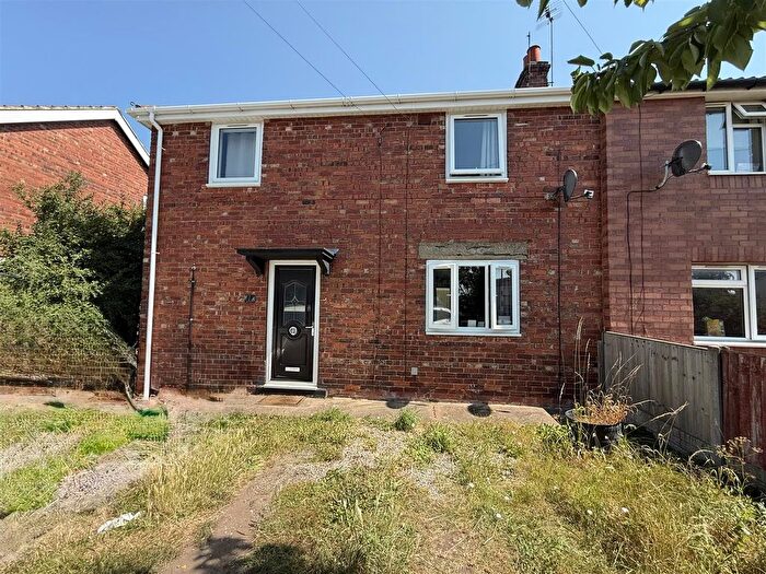 3 Bedroom Semi-Detached House For Sale In Snaith Road, East Cowick, Goole, DN14
