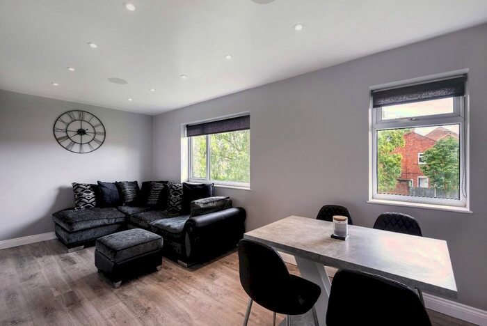 1 Bedroom Flat To Rent In Southfield Crescent, Dringhouses, York, YO24