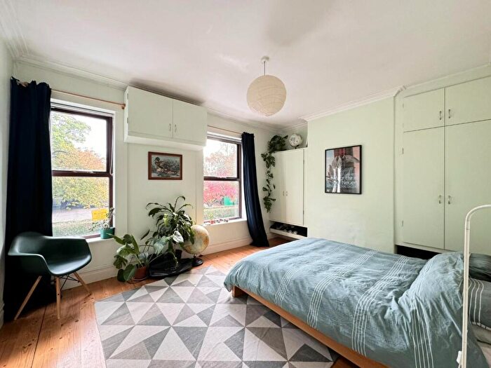 3 Bedroom Terraced House For Sale In York Avenue, Whalley Range, M16